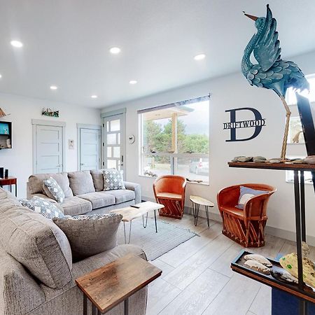Driftwood Duet Apartment แบนดอน ภายนอก รูปภาพ